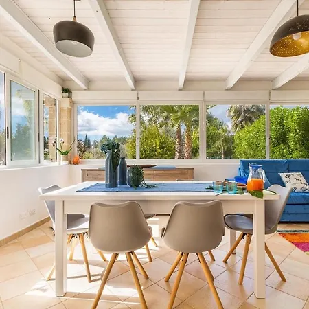 Smeralda Villa *