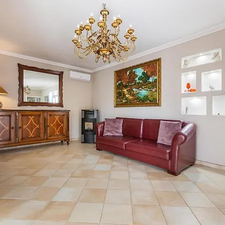 Smeralda Villa *